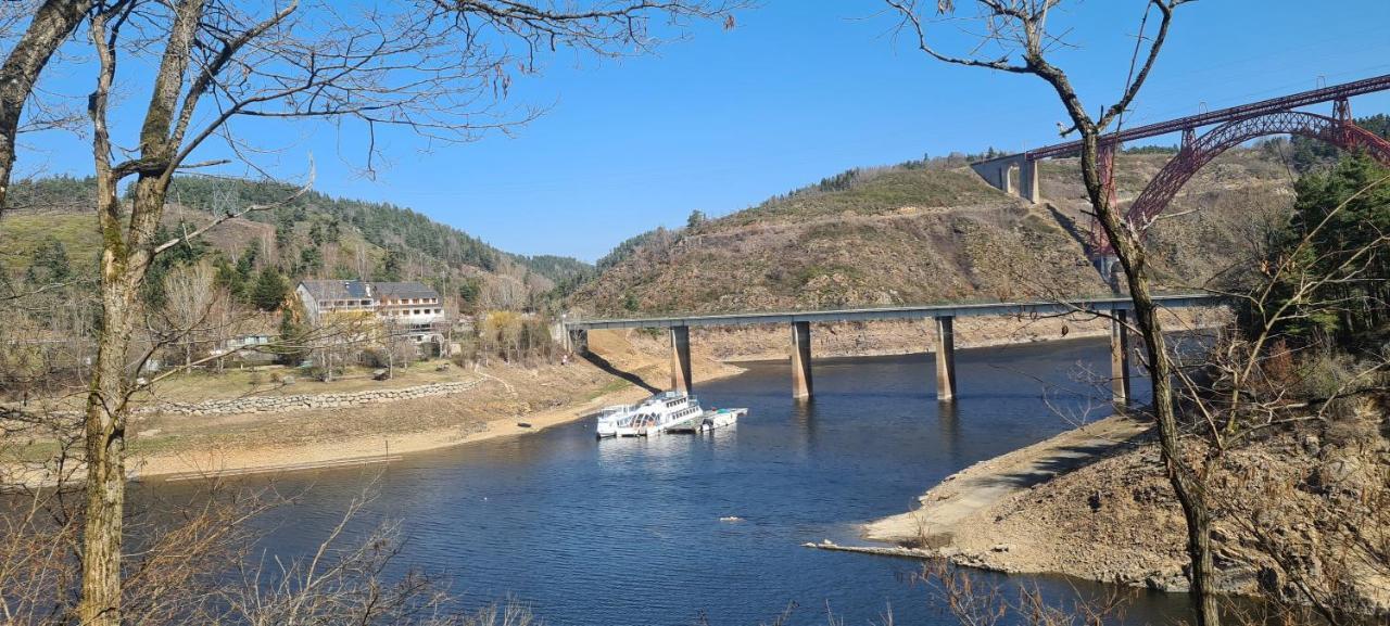 Garabit Hotel アングラール・ド・サン・フルール エクステリア 写真