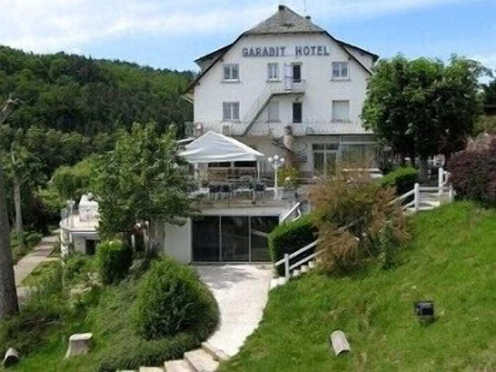 Garabit Hotel アングラール・ド・サン・フルール エクステリア 写真