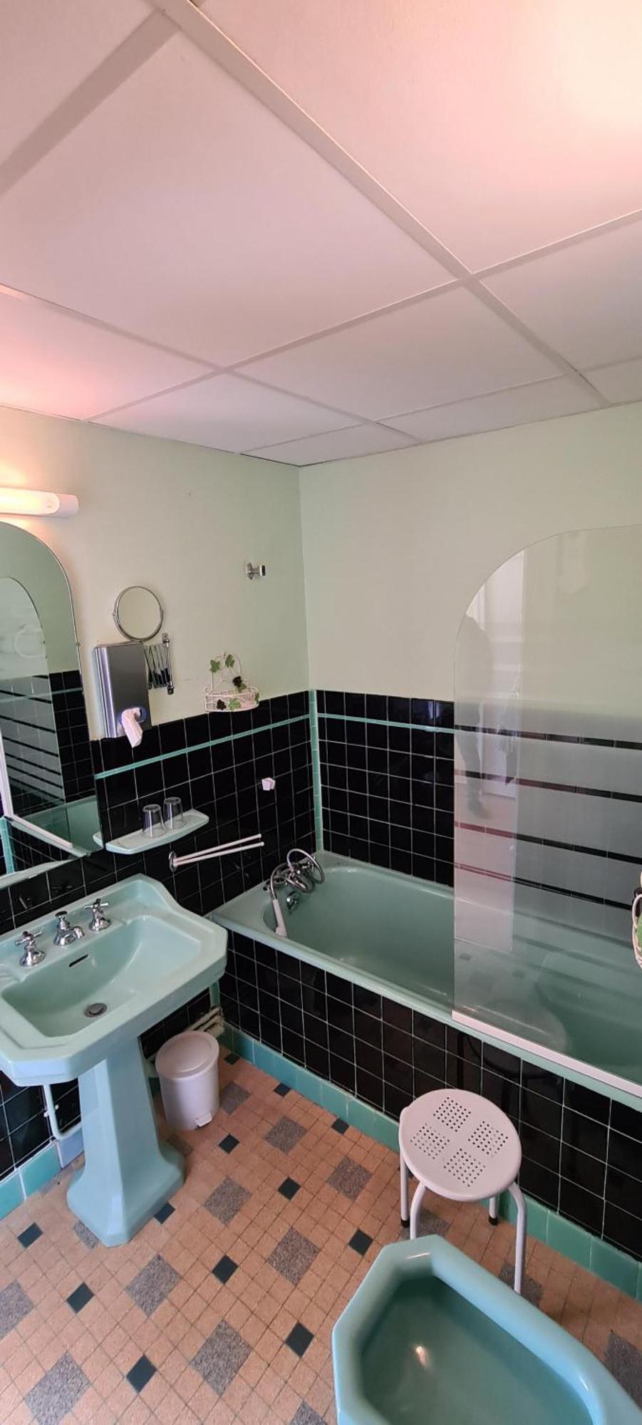 Garabit Hotel アングラール・ド・サン・フルール エクステリア 写真