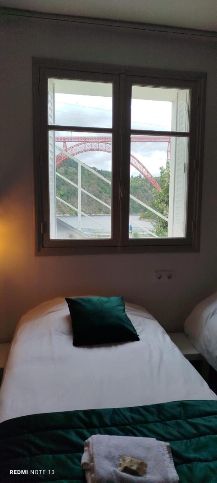 Garabit Hotel アングラール・ド・サン・フルール エクステリア 写真